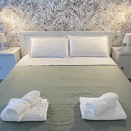 Apartamento Bajo Con Piscina Macarella Cala'N Blanes  Exterior photo